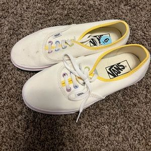 VANS kids size 6 (fit women’s 7.5)